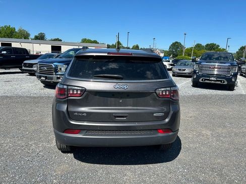 Used 2020 Jeep Compass Latitude AWD/4WD image 8