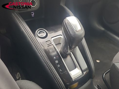 Used 2019 Nissan Kicks SR w/ Interior Electronics Package image 44