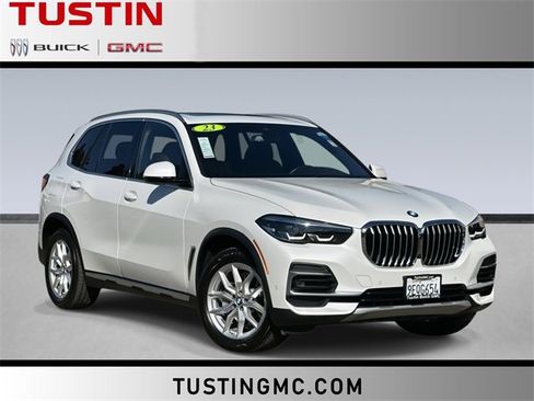 Used 2023 BMW X5 xDrive40i w/ Premium Package image 1