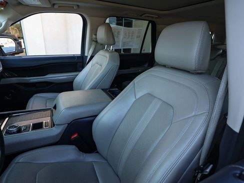 Used 2024 Ford Expedition Max Limited image 15