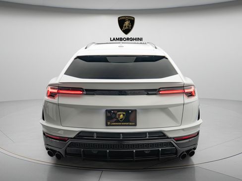 Used 2024 Lamborghini Urus S AWD/4WD image 5