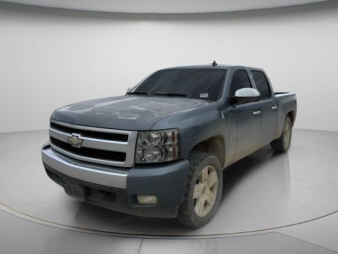 Used 2008 Chevrolet Silverado 1500 LT w/ All Star Edition AWD/4WD image 2