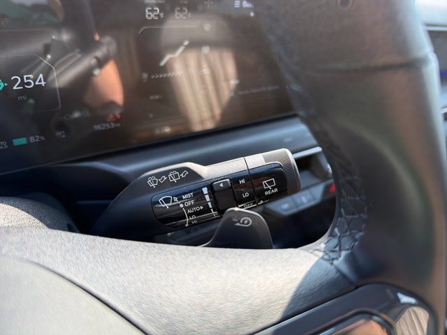 Used 2024 Kia EV9 GT-Line AWD/4WD image 18