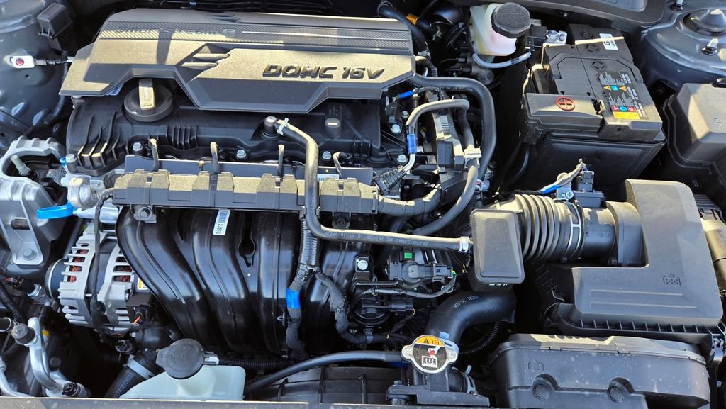 New 2026 Hyundai Elantra SEL Sport FWD image 20