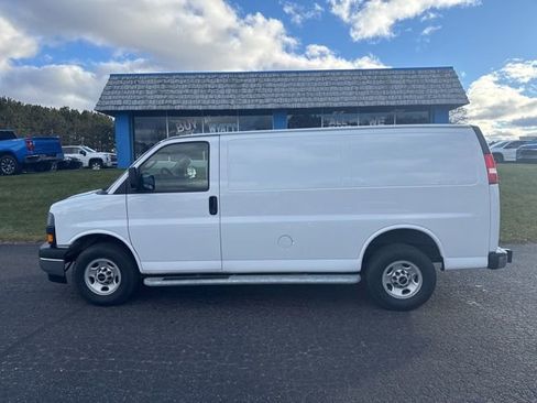 Certified 2023 GMC Savana 2500 w/ Driver Convenience Package image 27