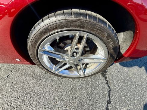 Used 2006 Chevrolet Corvette Coupe w/ Preferred Equipment Group RWD image 15