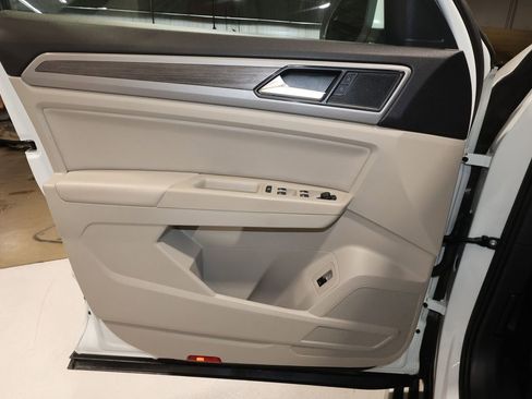 Used 2021 Volkswagen Atlas SEL image 20