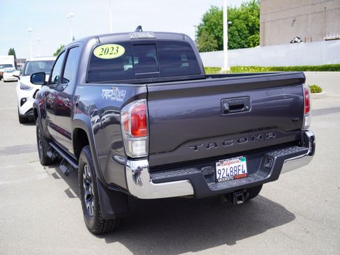 Used 2023 Toyota Tacoma 4x4 Double Cab image 10