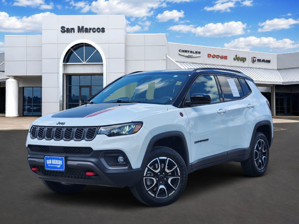 Certified 2025 Jeep Compass Trailhawk AWD/4WD image 1