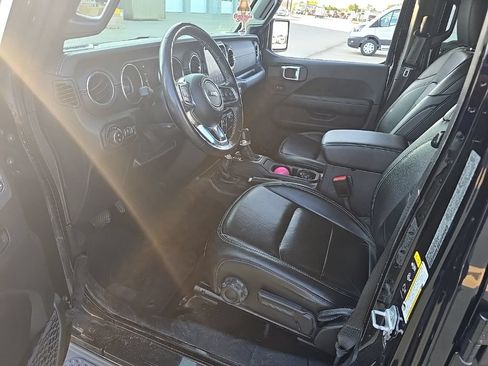 Used 2021 Jeep Gladiator Overland w/ Popular Equipment Package AWD/4WD image 10