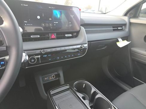 New 2026 Hyundai Ioniq 5 SEL image 11