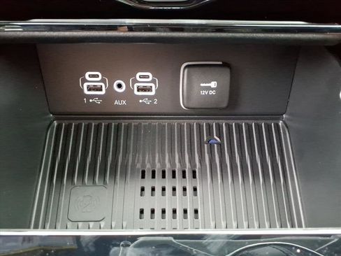 New 2026 Jeep Grand Cherokee Altitude image 15