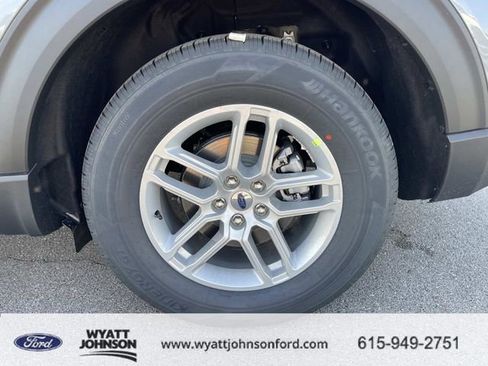 New 2026 Ford Explorer Active RWD image 11