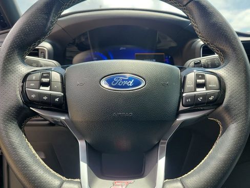 Used 2023 Ford Explorer ST w/ Equipment Group 401A AWD/4WD image 15