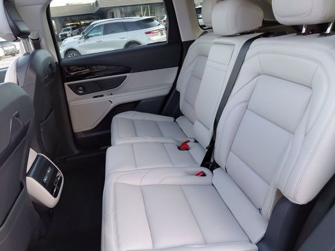 New 2026 Lincoln Nautilus Premier w/ Equipment Group 102A image 28