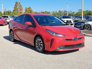 Certified 2021 Toyota Prius XLE w/ Premium Convenience Package video 2