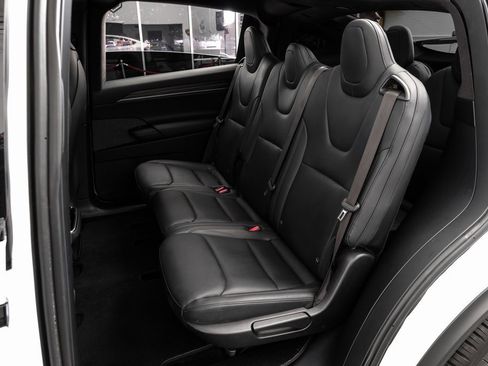 Used 2022 Tesla Model X image 46