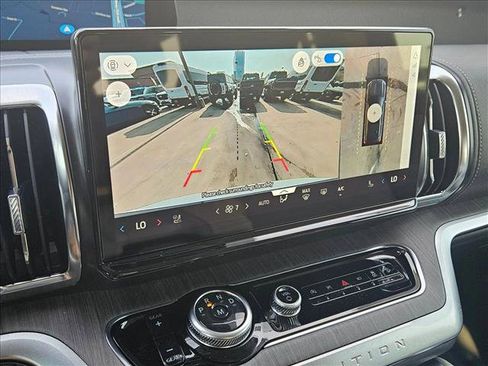 New 2025 Ford Expedition Platinum w/ Platinum Ultimate Package image 12