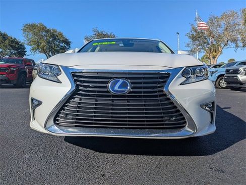 Used 2016 Lexus ES 300h image 9