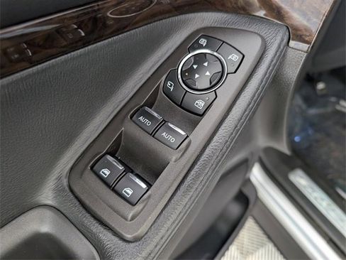 Used 2014 Ford Explorer Limited image 25