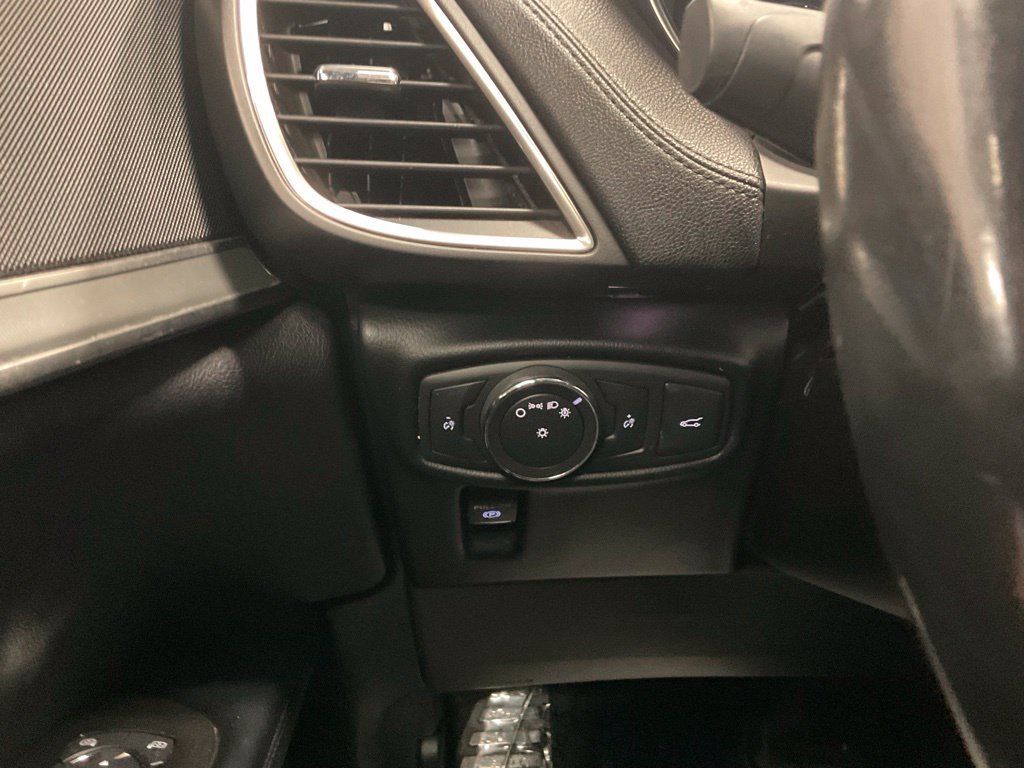 Used 2016 Lincoln MKX Select w/ Select Plus Package AWD/4WD image 16
