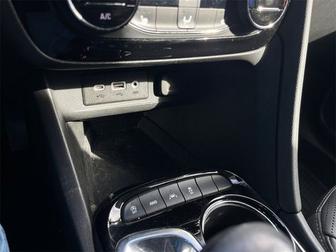 Used 2023 Buick Encore GX Essence w/ Experience Buick Package image 19