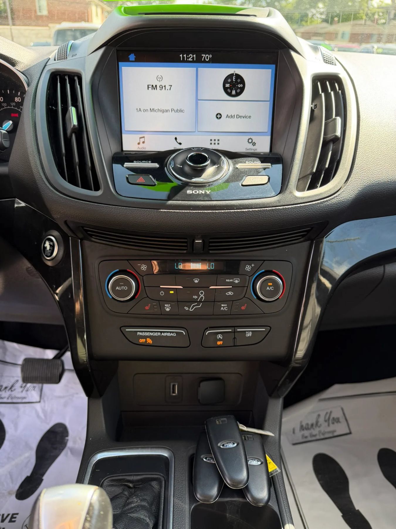 Used 2017 Ford Escape Titanium AWD/4WD image 15
