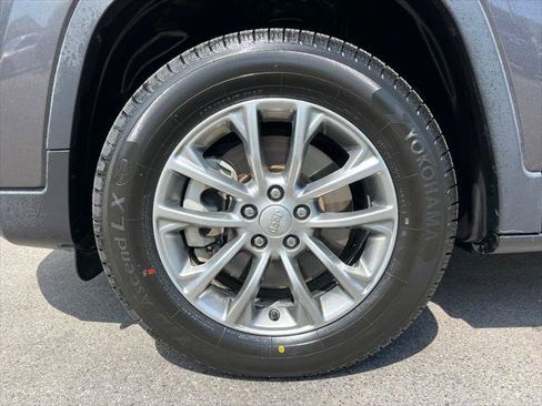 Certified 2022 Jeep Cherokee Latitude Lux AWD/4WD image 25