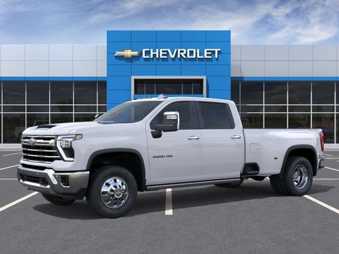 New 2026 Chevrolet Silverado 3500 LTZ w/ LTZ Plus Package AWD/4WD image 2