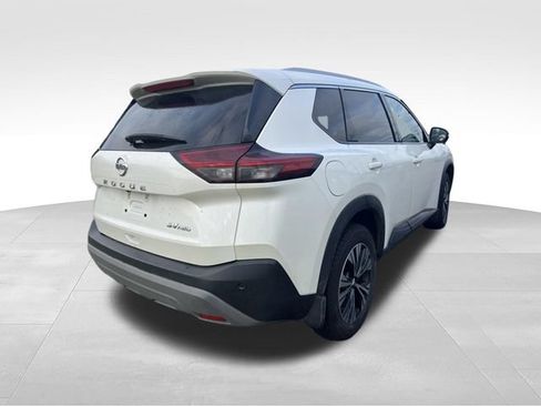 Used 2021 Nissan Rogue SV AWD/4WD image 2