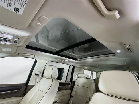 Used 2023 GMC Yukon XL Denali image 22