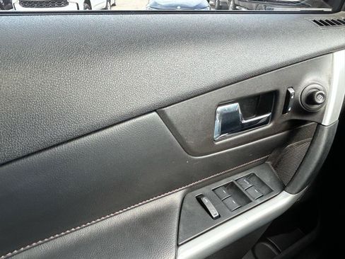 Used 2013 Ford Edge SEL FWD image 29