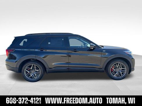 New 2026 Ford Explorer ST-Line w/ ST-Line Street Pack AWD/4WD image 6