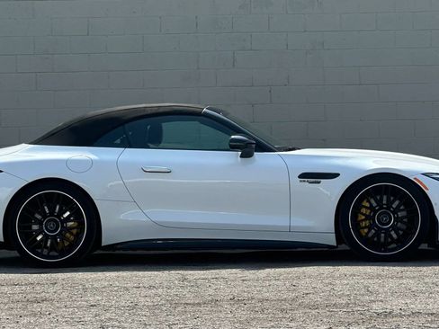 Used 2022 Mercedes-Benz SL 63 AMG 4MATIC image 14