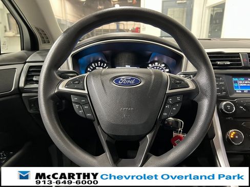 Used 2013 Ford Fusion SE image 12
