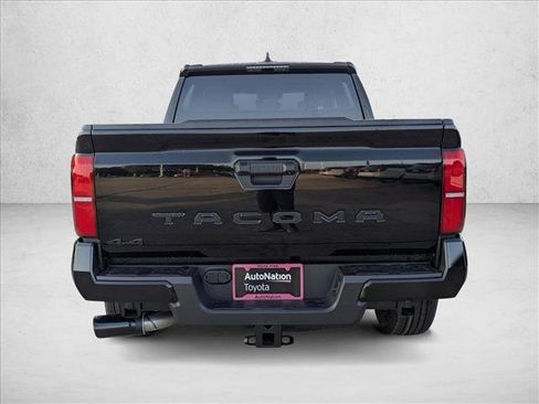 Used 2025 Toyota Tacoma SR5 AWD/4WD image 8
