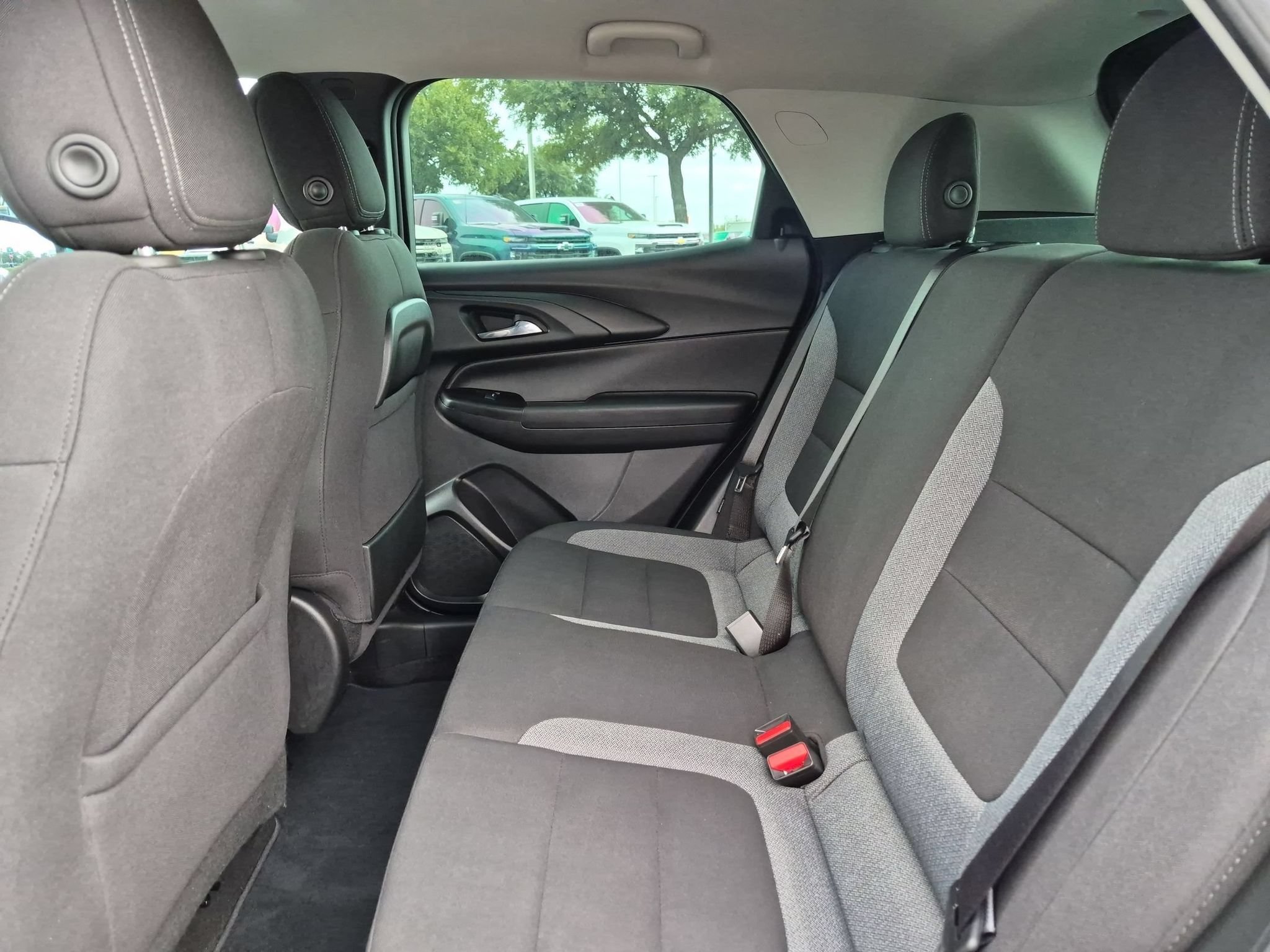 Used 2023 Chevrolet TrailBlazer LS FWD image 14