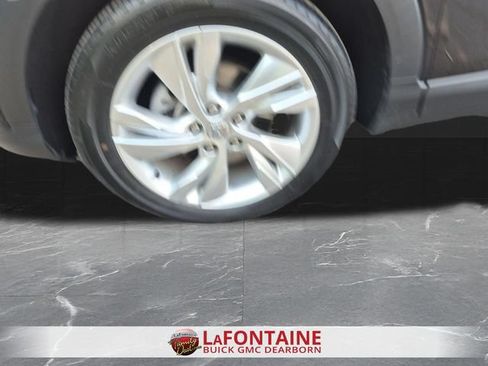 Used 2024 Buick Encore GX Preferred w/ Comfort Package FWD image 32