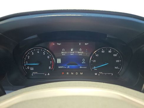 Used 2021 Ford Explorer XLT w/ Equipment Group 202A AWD/4WD image 19