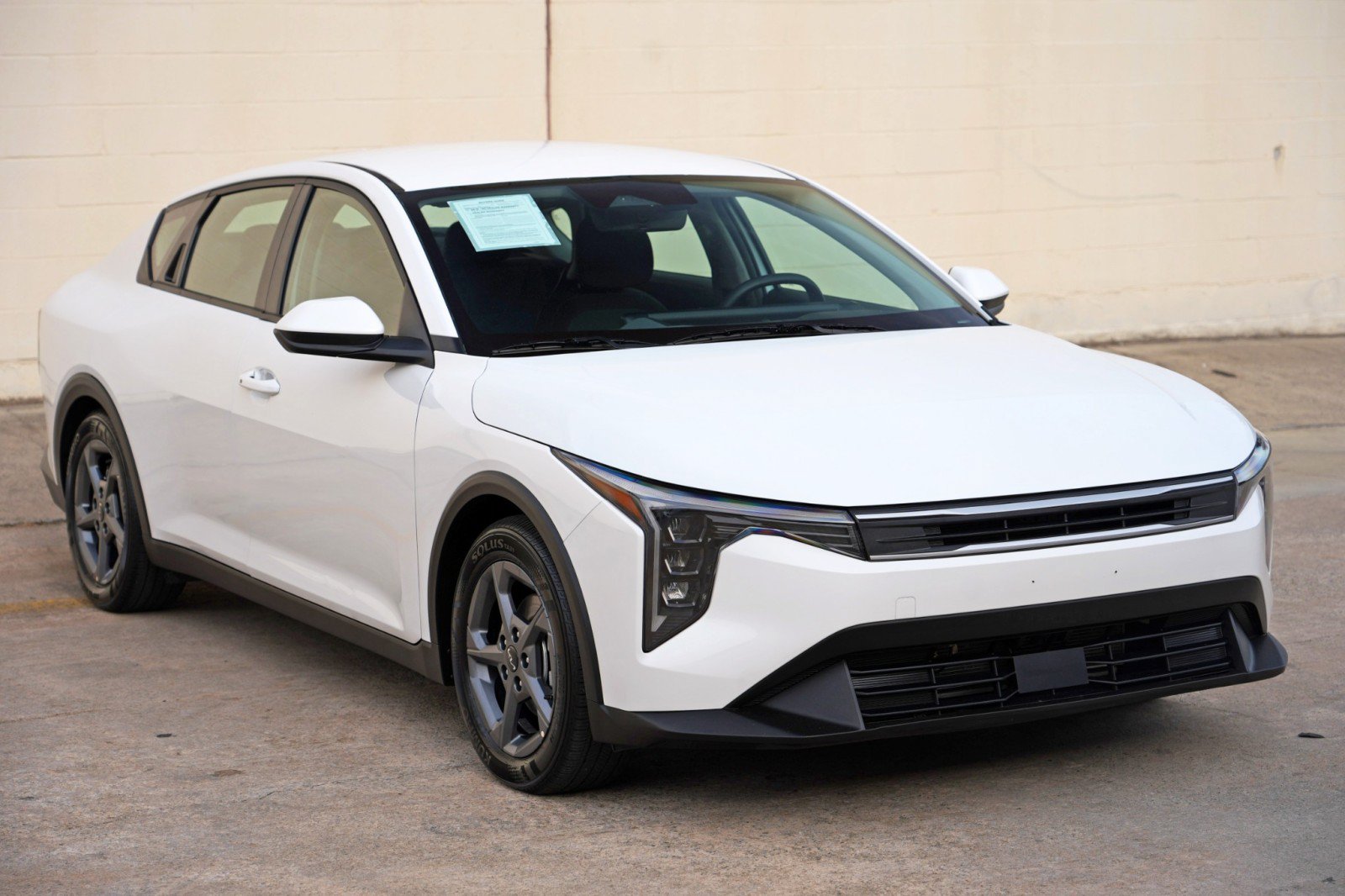Used 2025 Kia K4 FWD image 46