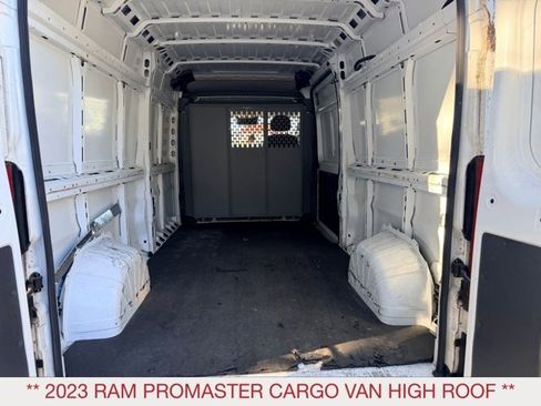 Used 2023 RAM ProMaster 2500 w/ Driver Convenience Group image 18