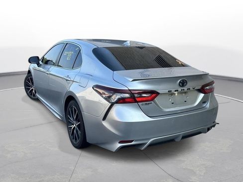 Used 2021 Toyota Camry SE FWD image 8
