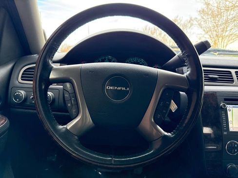 Used 2014 GMC Sierra 2500 Denali image 19