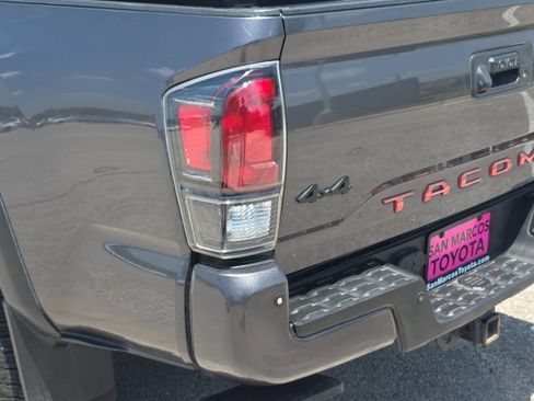 Used 2021 Toyota Tacoma TRD Pro AWD/4WD image 30