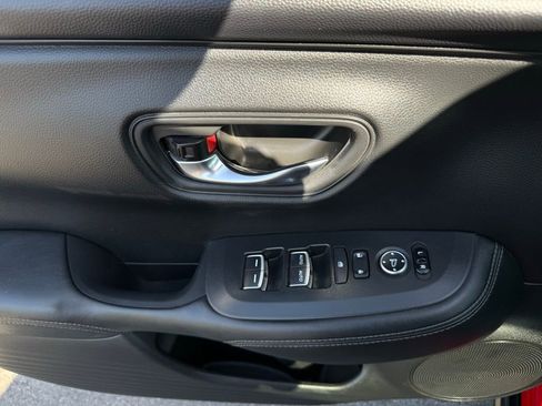 Used 2023 Honda HR-V EX-L image 19