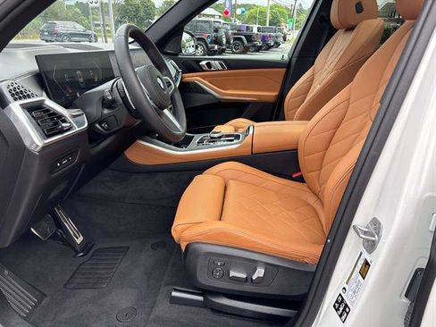 Used 2026 BMW X5 xDrive40i AWD/4WD image 9