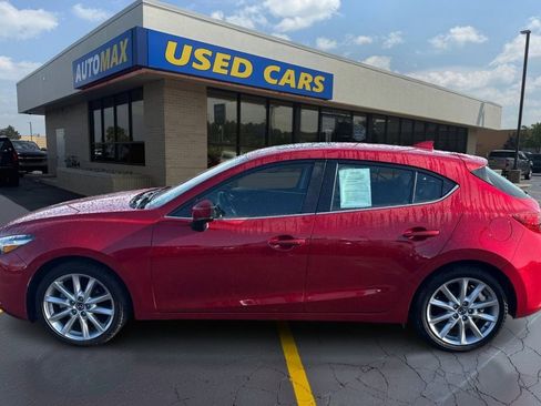 Used 2017 MAZDA MAZDA3 Grand Touring FWD image 8