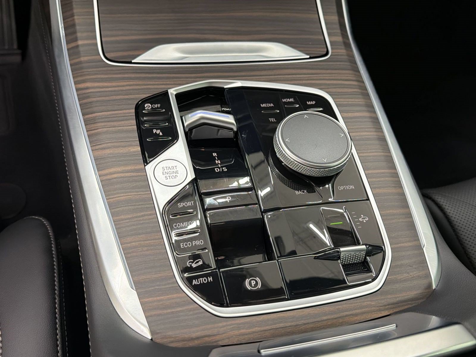 Certified 2026 BMW X7 xDrive40i AWD/4WD image 17
