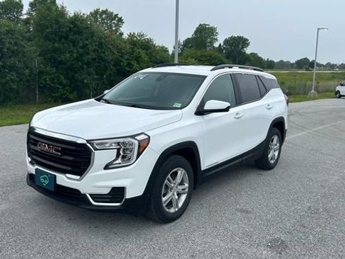 Certified 2023 GMC Terrain SLE w/ Driver Convenience Package AWD/4WD image 7