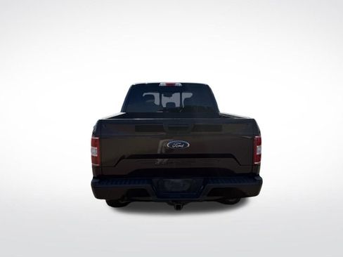 Used 2018 Ford F150 XLT w/ Equipment Group 302A Luxury AWD/4WD image 4